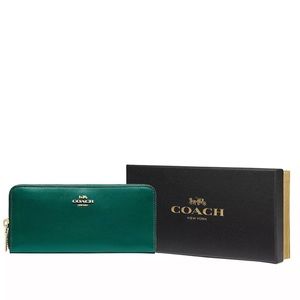 Coach Slim Accordion Zip Wallet Green